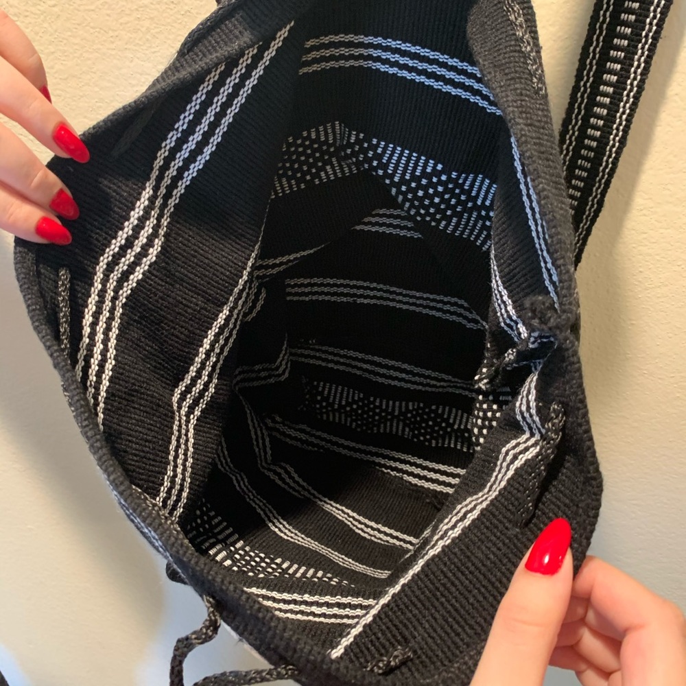 Nwot Aztec Print Drawstring Backpack - image 7